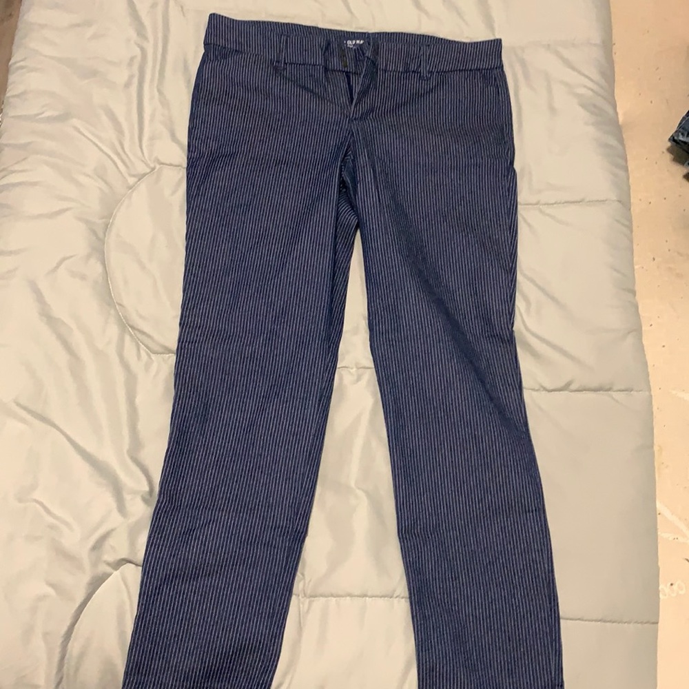 Old navy pixie ankle pants size 6